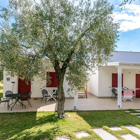 Villaggio Baia Del Monaco Manfredonia Habitación foto